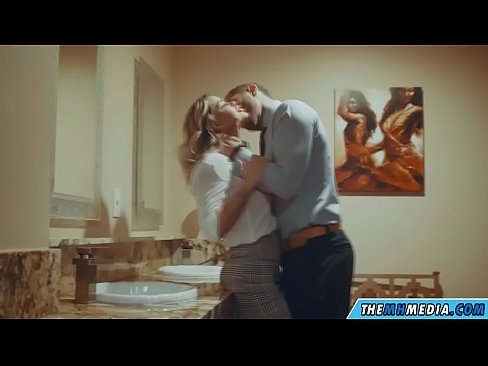 ❤️ Ko vas prsata blondinka zapelje na javnem stranišču ❤️❌ Porno vk na porno sl.high-pass.ru ❤